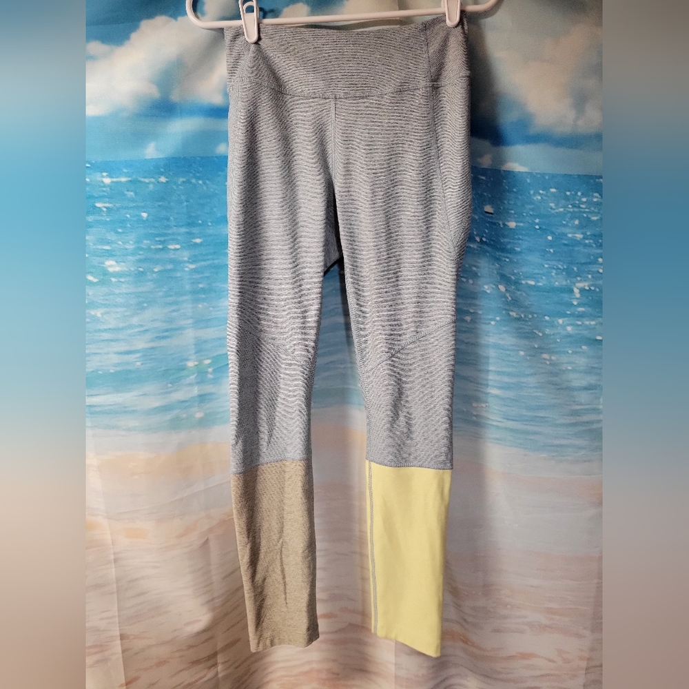 OUTDOOR VOICES WOMENS‎ LEGGINGS SIZE SMALL